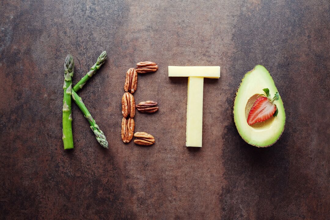 Diet keto adalah peningkatan lemak dan protein dengan latar belakang pengurangan karbohidrat yang tajam. 