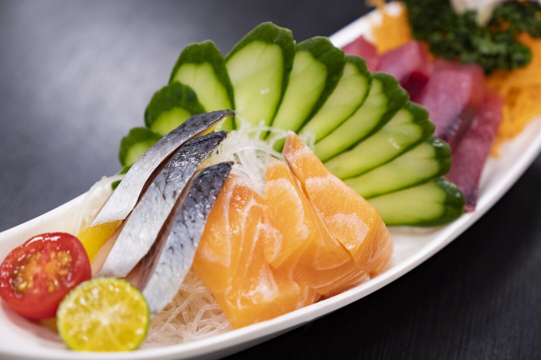 Ikan dan Sayuran Adalah Bagian Sehat dari Diet Keto Rendah Karbohidrat